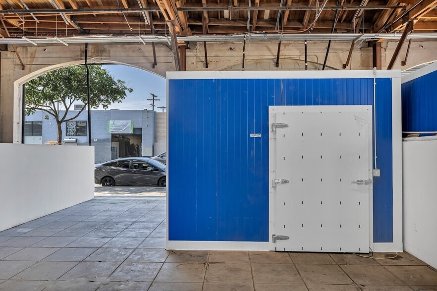 More Photos Of 707 E 7th St, Los Angeles Manufacturing For Lease