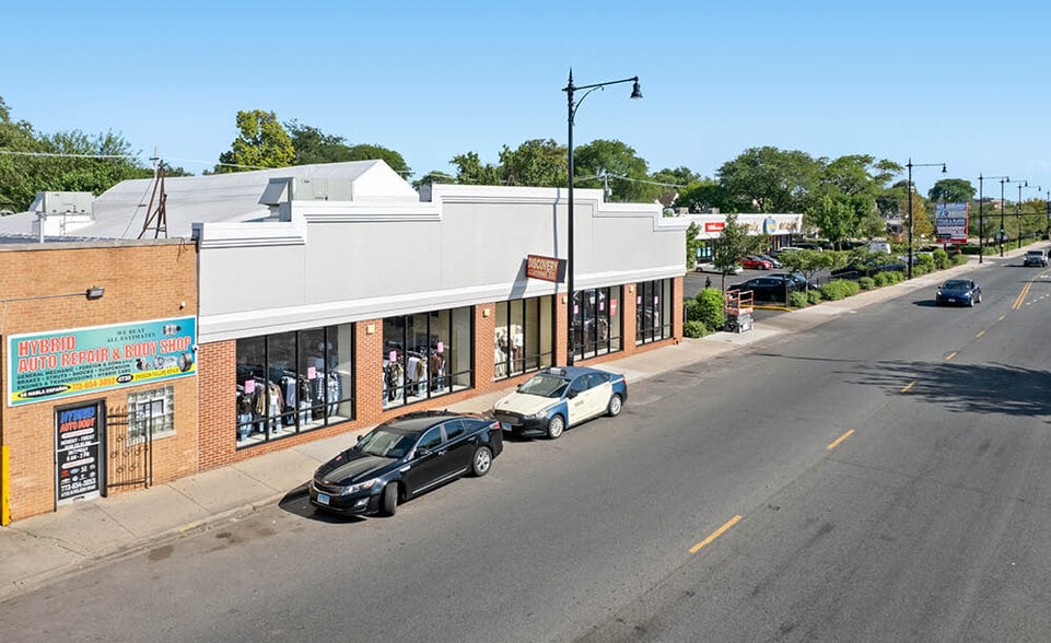 More Photos Of 4701-4721 N Pulaski Rd, Chicago General Retail For Sale