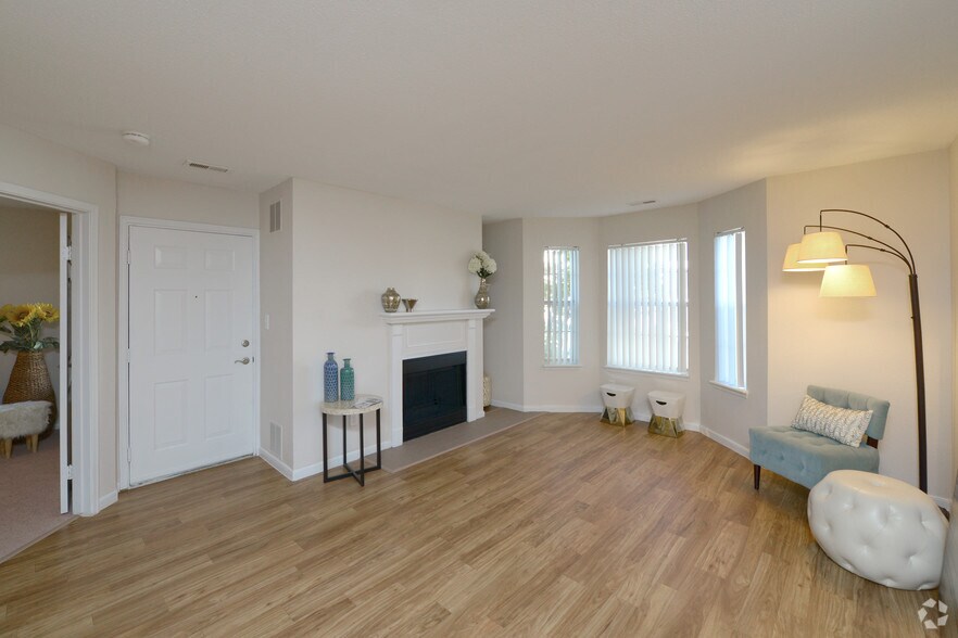 More Photos Of 100 Elena St, Cranston Apartments For Sale