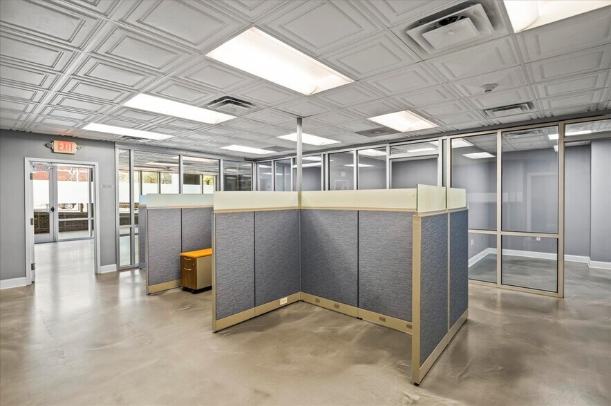 More Photos Of 262-268 Broadway, Saratoga Springs Office Residential For Sale
