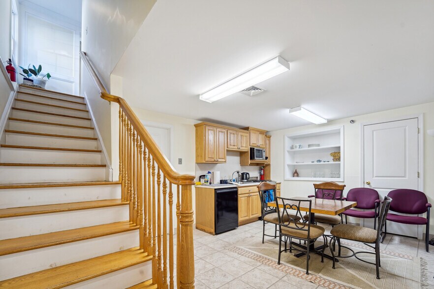 More Photos Of 414 Centre St, Nutley Office For Sale