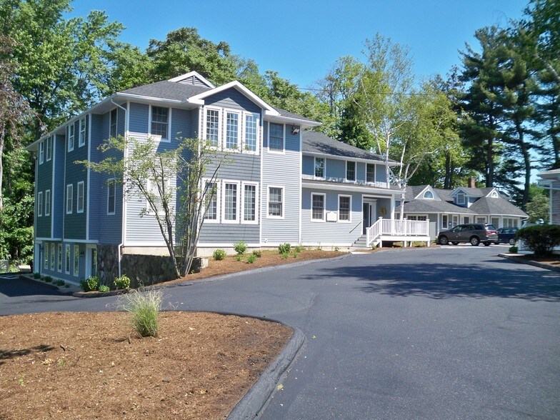 More Photos Of 955 S Main St, Middletown Medical For Lease