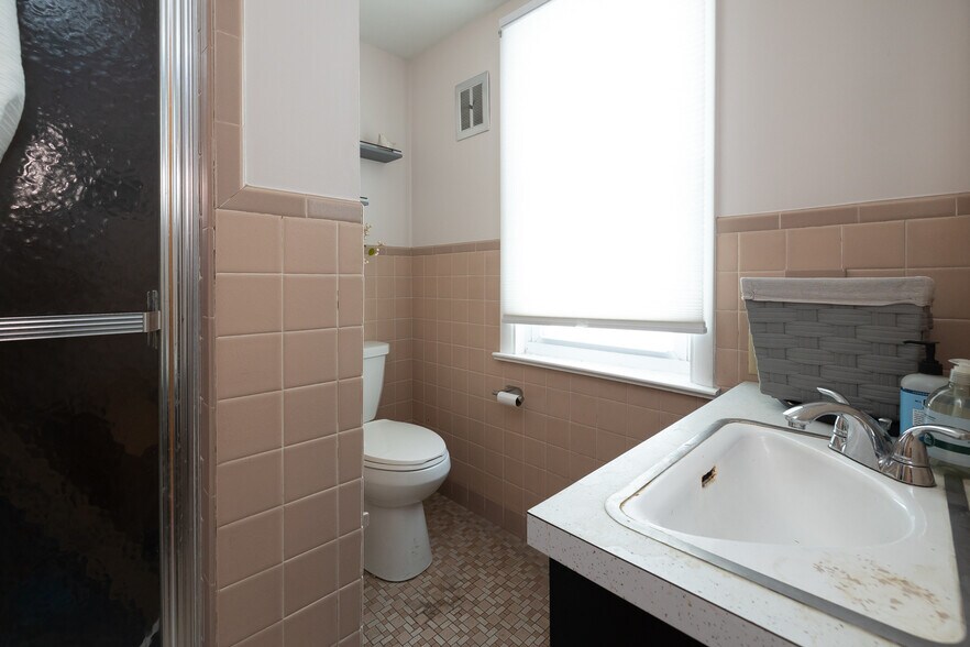 More Photos Of 1017 Market St, Gloucester City Healthcare For Sale