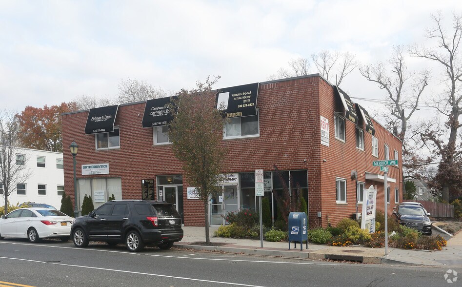 Primary Photo Of 1757 Merrick Ave, Merrick Office For Lease
