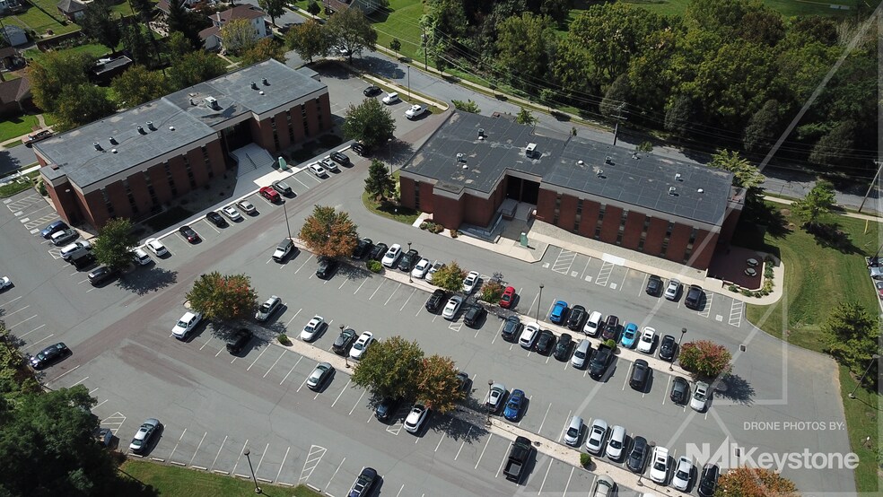 More Photos Of 3 Park Plz, Wyomissing Office For Lease