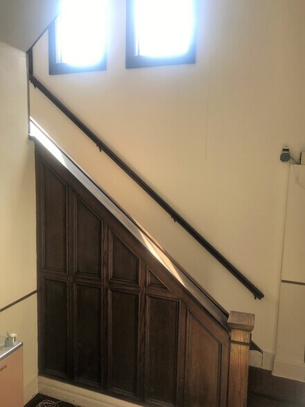 More Photos Of 329 E Moody Ave, New Castle Religious Facility For Sale