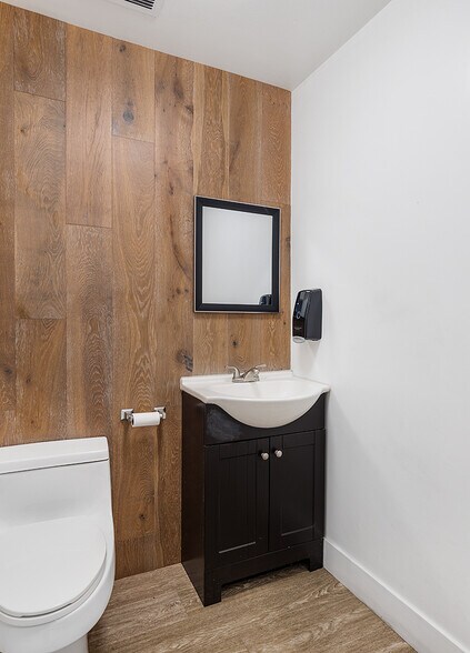 More Photos Of 12300 Denholm Dr, El Monte Warehouse For Sale