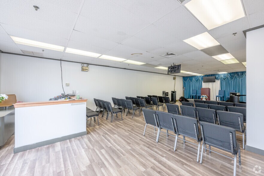More Photos Of 263 Social St, Woonsocket Freestanding For Lease