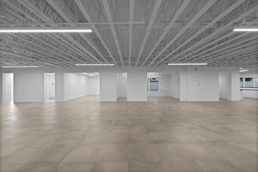 More Photos Of 2244 W Coast Hwy, Newport Beach Office For Lease