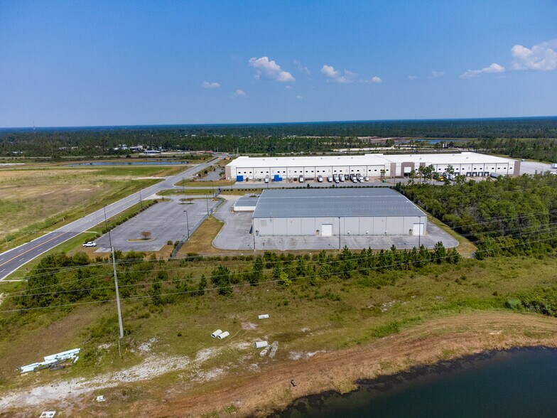 More Photos Of 7801 Commerce Blvd, Panama City Distribution For Sale