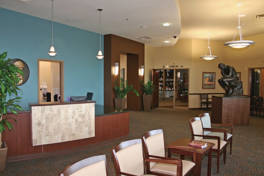 More Photos Of 400 International Dr, Williamsville Medical For Lease