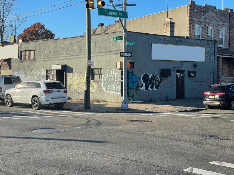 More Photos Of 3429 Atlantic Ave, Brooklyn Auto Repair For Sale