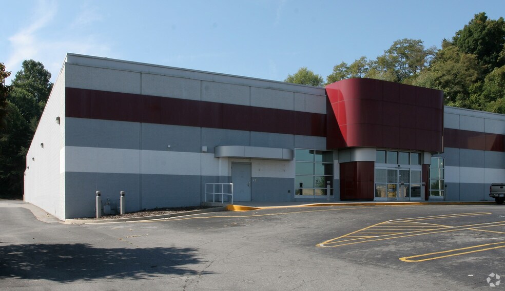 More Photos Of 229-239 Commonwealth Blvd W, Martinsville Freestanding For Lease