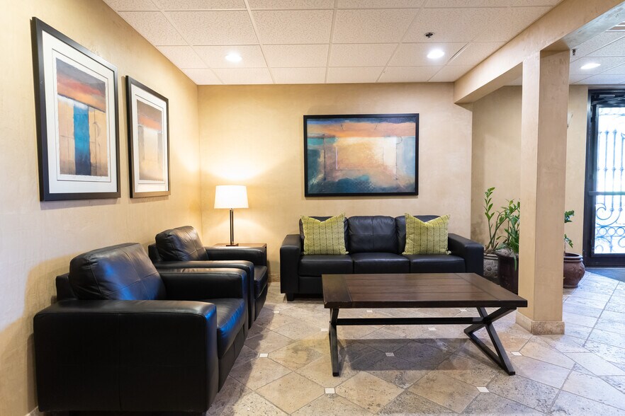 More Photos Of 7000 Bee Caves Rd, Austin Medical For Lease