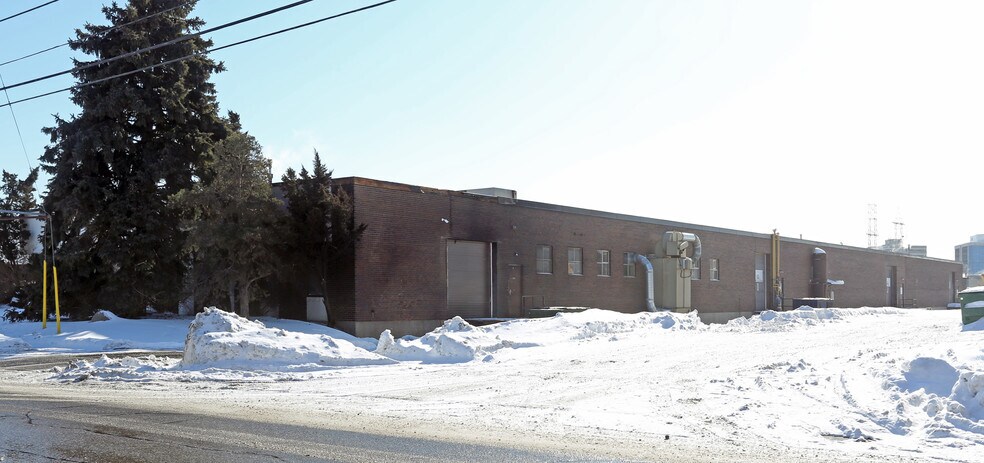 More Photos Of 125 Martin Ross Ave, Toronto Manufacturing For Lease