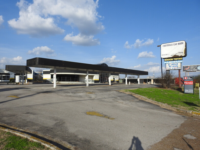 Primary Photo Of 3030 University Dr, Huntsville Carwash For Sale