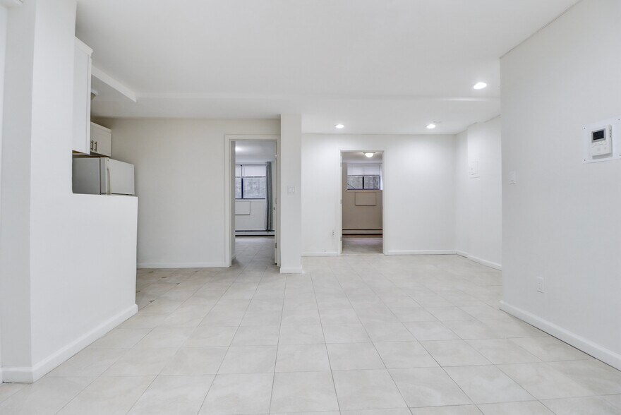 More Photos Of 5926 Bleecker St, Ridgewood Medical For Sale