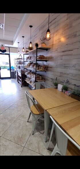 More Photos Of 7034-7166 Beracasa Way, Boca Raton General Retail For Lease