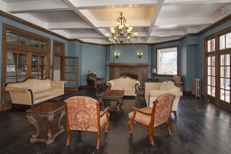 More Photos Of 158 Academy Lane Dr, Pence Springs Hotel For Sale