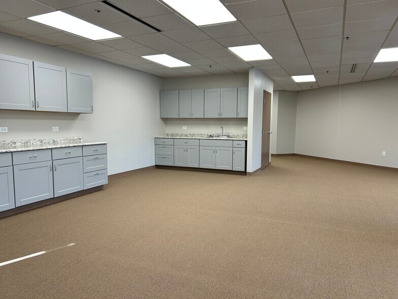More Photos Of 51 Haddonfield Rd, Cherry Hill Office For Lease