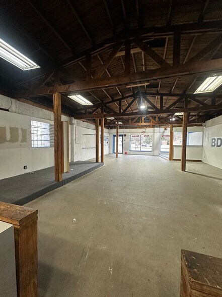 More Photos Of 438 Lake Ave, Saint James Storefront For Lease