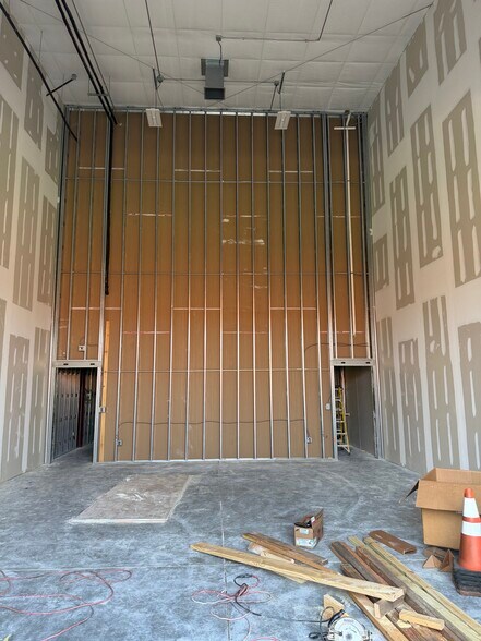 More Photos Of 4105 Commerce Street, Flowery Branch Light Manufacturing For Lease