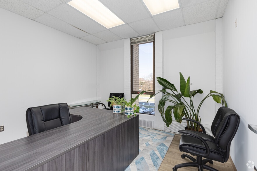 More Photos Of 6495 New Hampshire Ave, Hyattsville Unknown For Lease