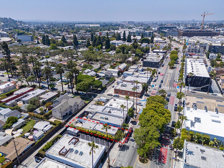 More Photos Of 8554 Washington Blvd, Culver City Bar For Sale