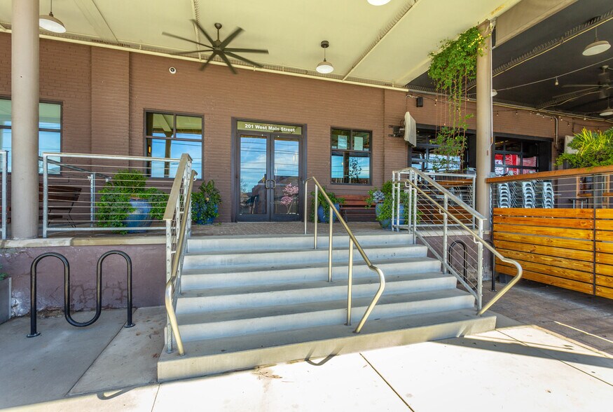 More Photos Of 201 W Main St, Chattanooga Office Residential For Sale