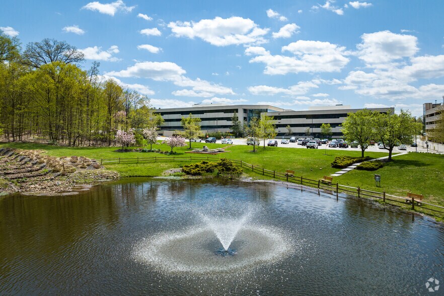 More Photos Of 290 W Mount Pleasant Ave, Livingston Office For Lease