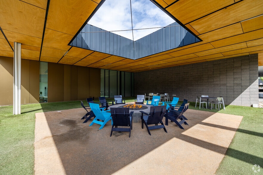 More Photos Of 3110 N Central Ave, Phoenix Coworking Space