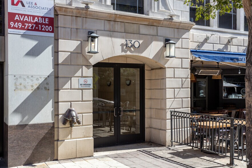 More Photos Of 130 Pine Ave, Long Beach Loft Creative Space For Sale