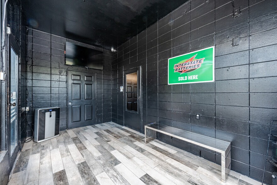 More Photos Of 2501 Sanford Ave, Sanford Auto Repair For Sale