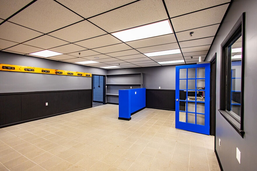 More Photos Of 99 N Main St, High Bridge Freestanding For Lease