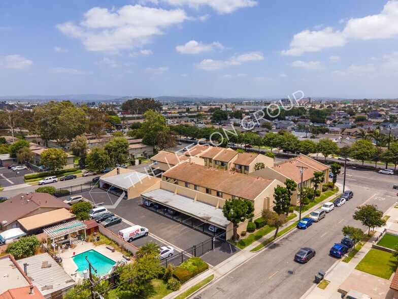 More Photos Of 7531 Knott Ave, Buena Park Apartments For Sale