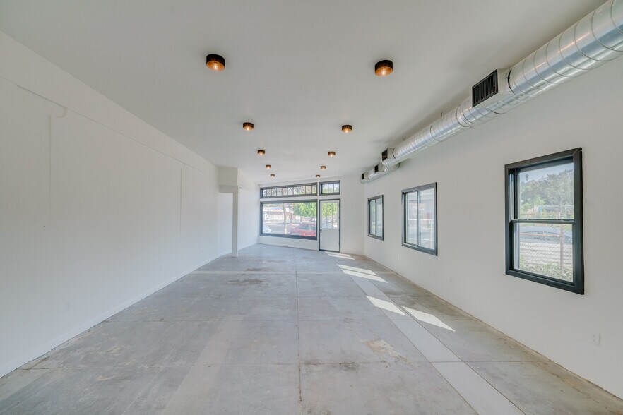 More Photos Of 6012 York Blvd, Los Angeles Office For Lease