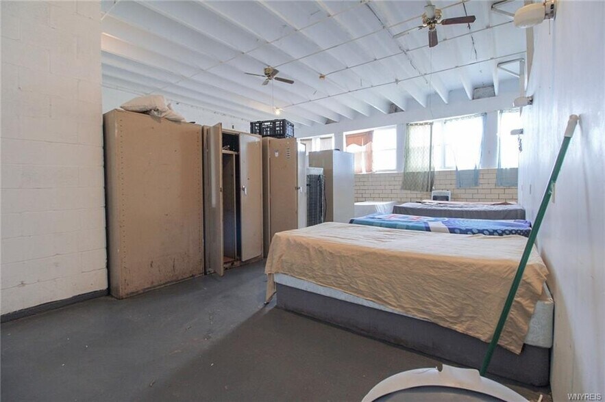 More Photos Of 2231 Youngstown Wilson rd, Ransomville Flex For Sale