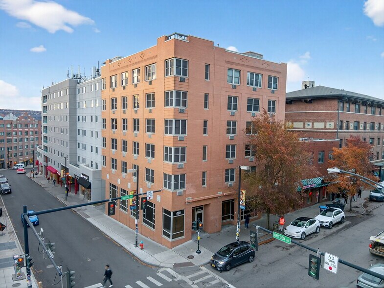 More Photos Of 400 College Ave, Ithaca Apartments For Sale