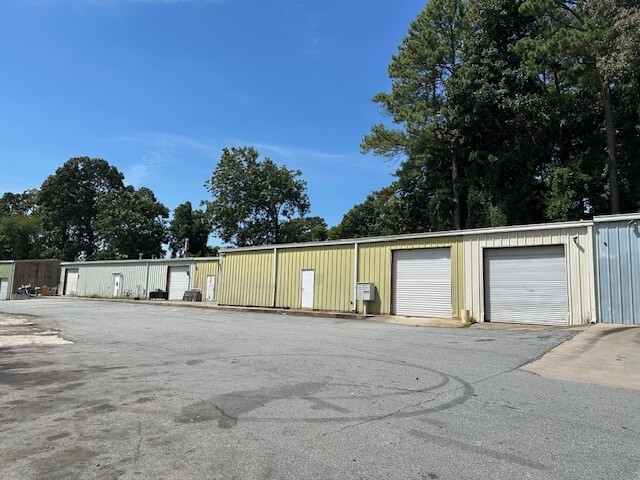 Primary Photo Of 2210 SW Sylvan Rd, Atlanta Warehouse For Lease