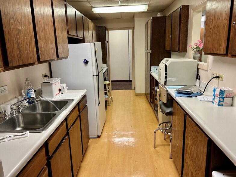 More Photos Of 12001 W 63rd Pl, Arvada Medical For Sale