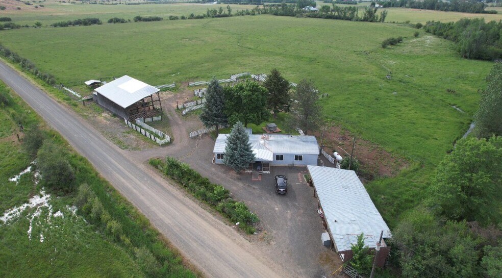 More Photos Of 38594 Sunny Dell Ln, Halfway Land For Sale