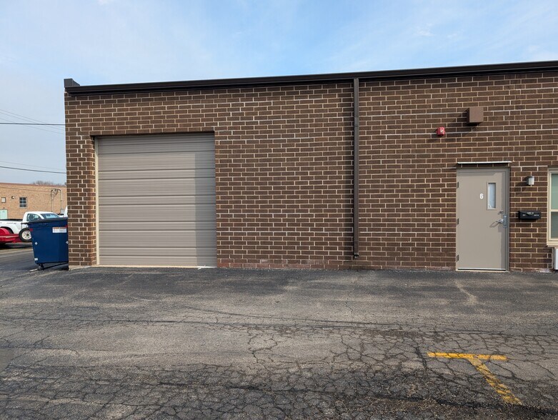 Primary Photo Of 227 James St, Bensenville Warehouse For Lease