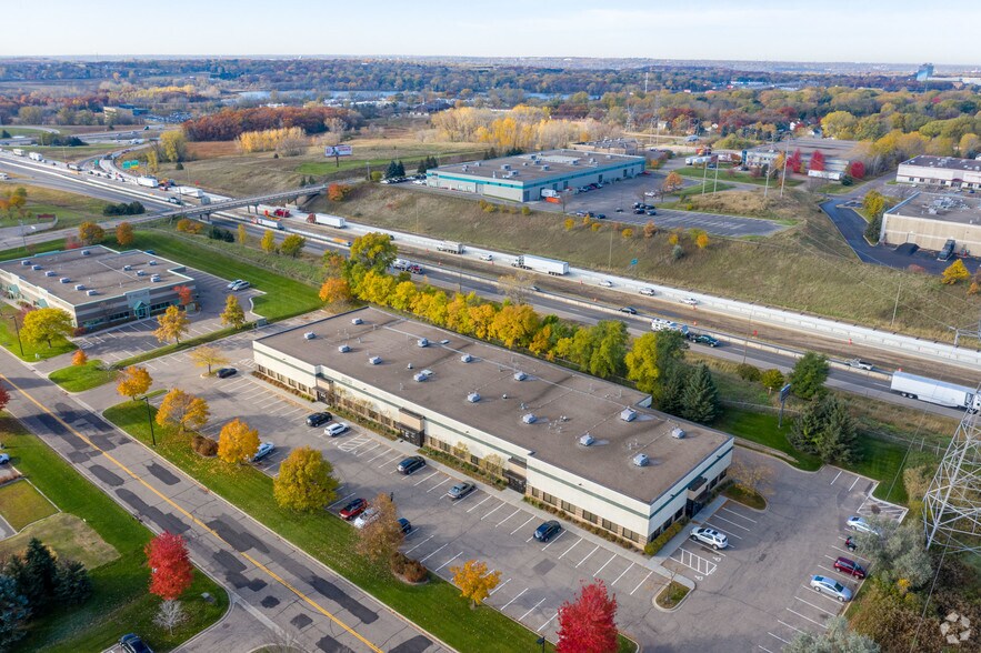 More Photos Of 410-424 N Hayward Ave, Oakdale Unknown For Lease