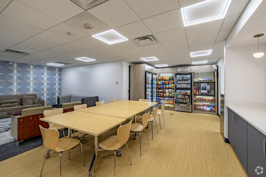 More Photos Of 900 US Highway 9 N, Woodbridge Office For Lease