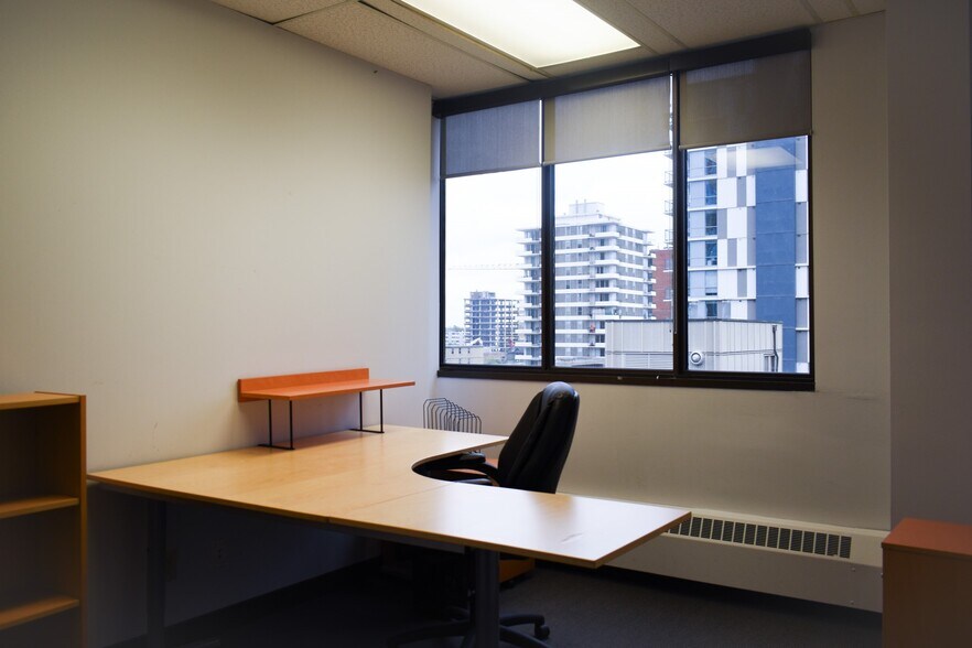 More Photos Of 602 12th Ave SW, Calgary Office For Sale