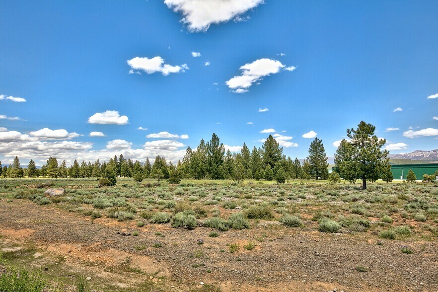 More Photos Of 10110 Soaring Way, Truckee Land For Sale