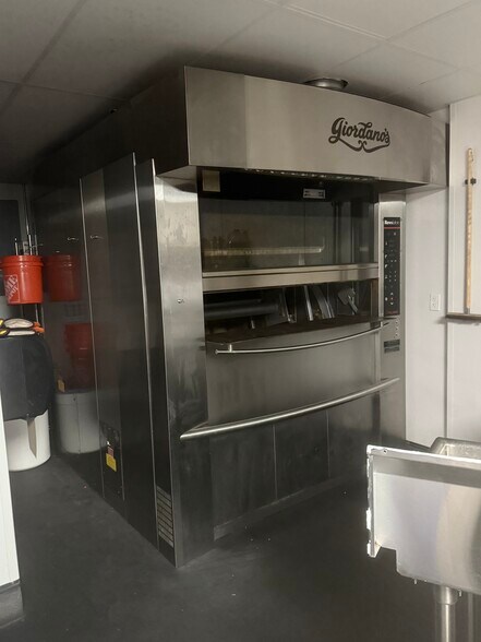 More Photos Of 24 Broadway, Denver Storefront For Lease