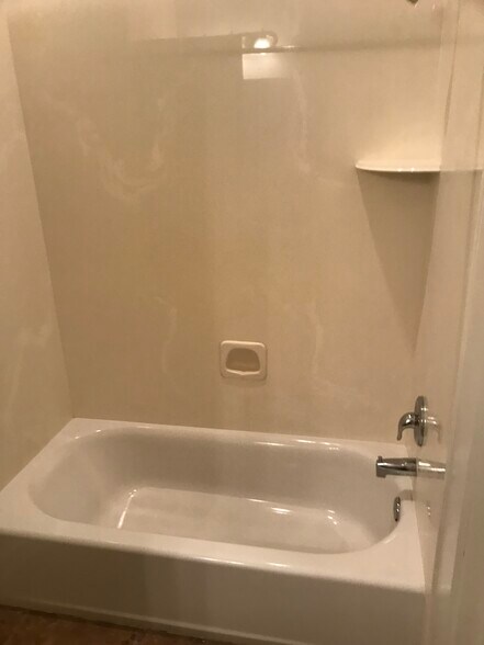 More Photos Of 32 W 200 S, Bountiful Apartments For Sale