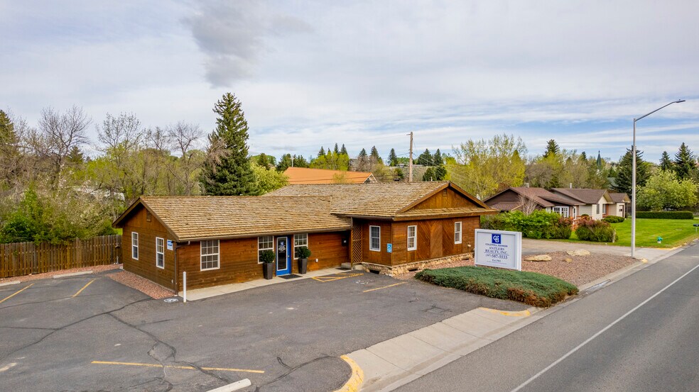 More Photos Of 802 Canyon Ave, Cody Office For Sale
