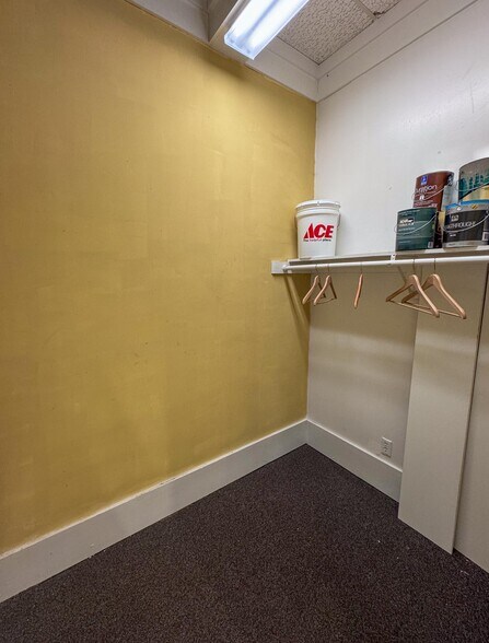 More Photos Of 2002 2nd St SW, Rochester Storefront Retail Office For Sale